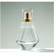 香水瓶定制的定制成本是多少？推薦一家香水瓶定制廠家